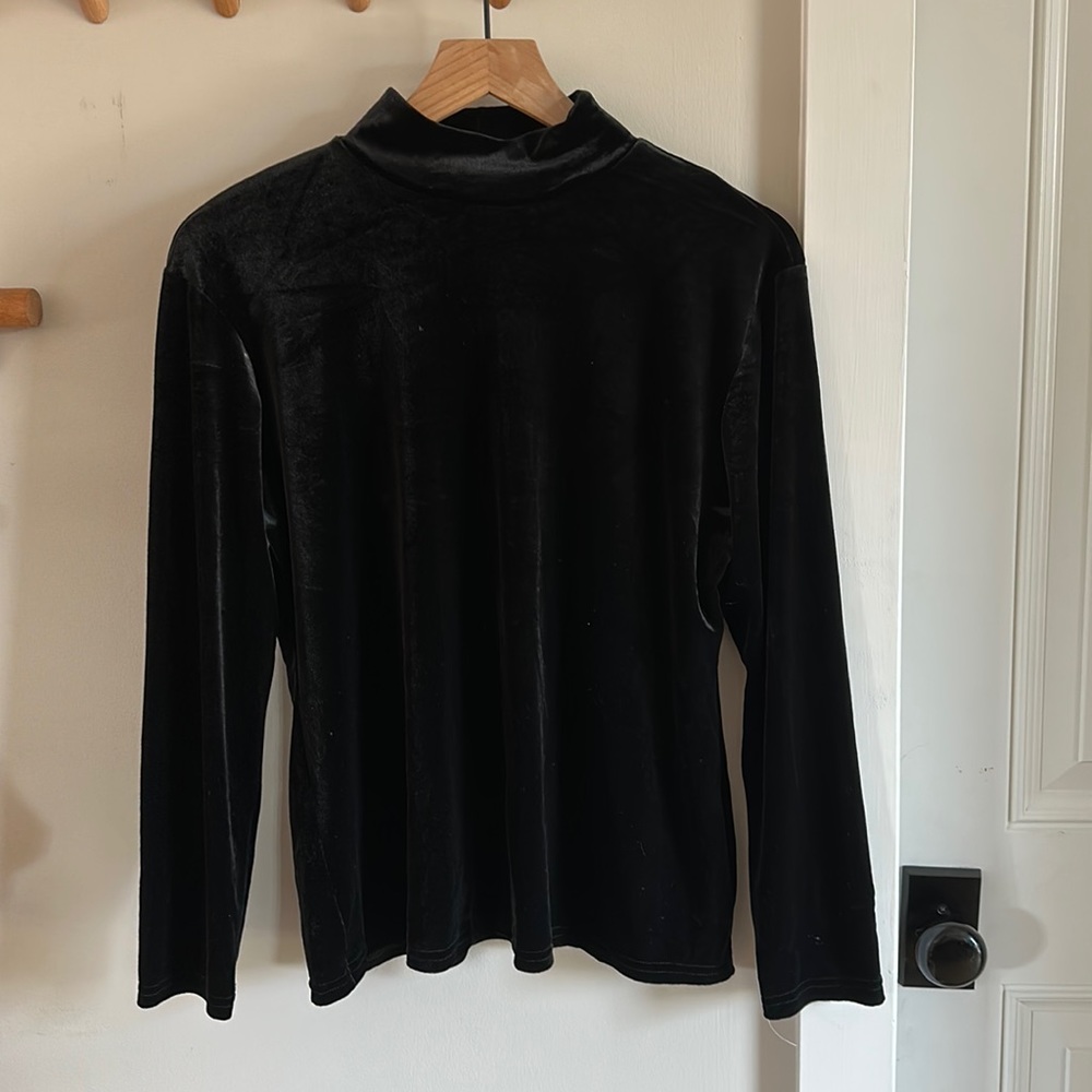 velvet black turtle neck